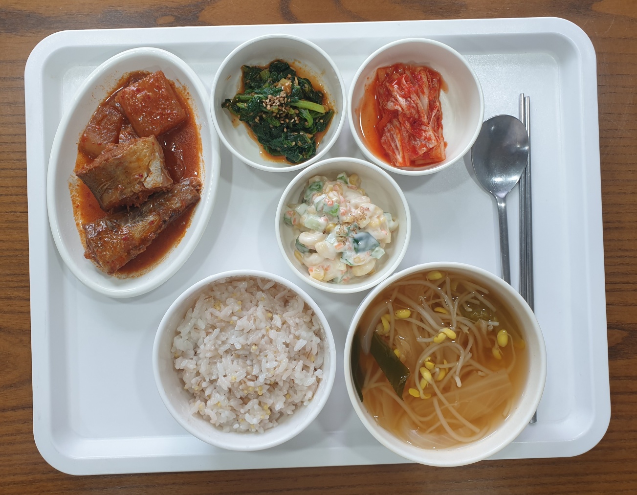 05월 23일 (금) 점심식단.jpg